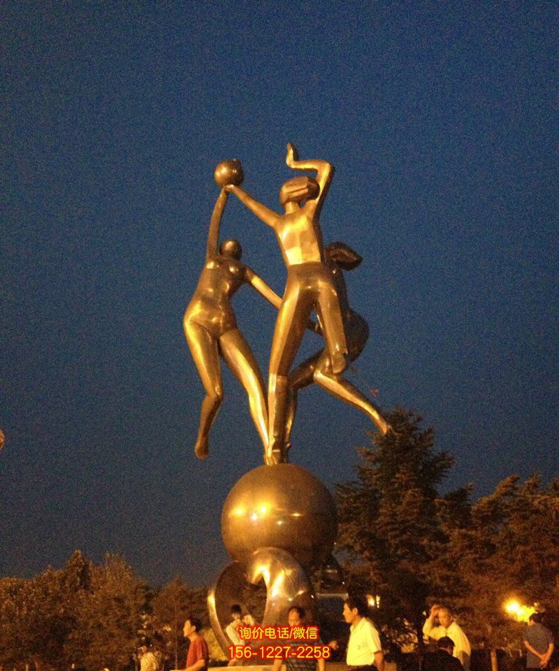 小區(qū)廣場(chǎng)打排球的女孩景觀玻璃鋼仿銅雕 小區(qū)廣場(chǎng)打排球的女孩景觀玻璃鋼仿銅雕