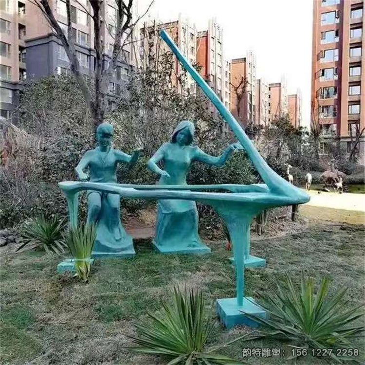 082